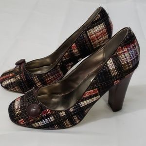 NWOT Steve madden 'tweed' pumps.